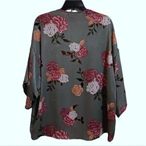 Millibon floral kimono sz M sage green open front loose robe coverup topper